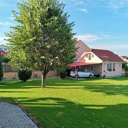 Casuta Cu Tei Villa Gran Varadino Esterno foto