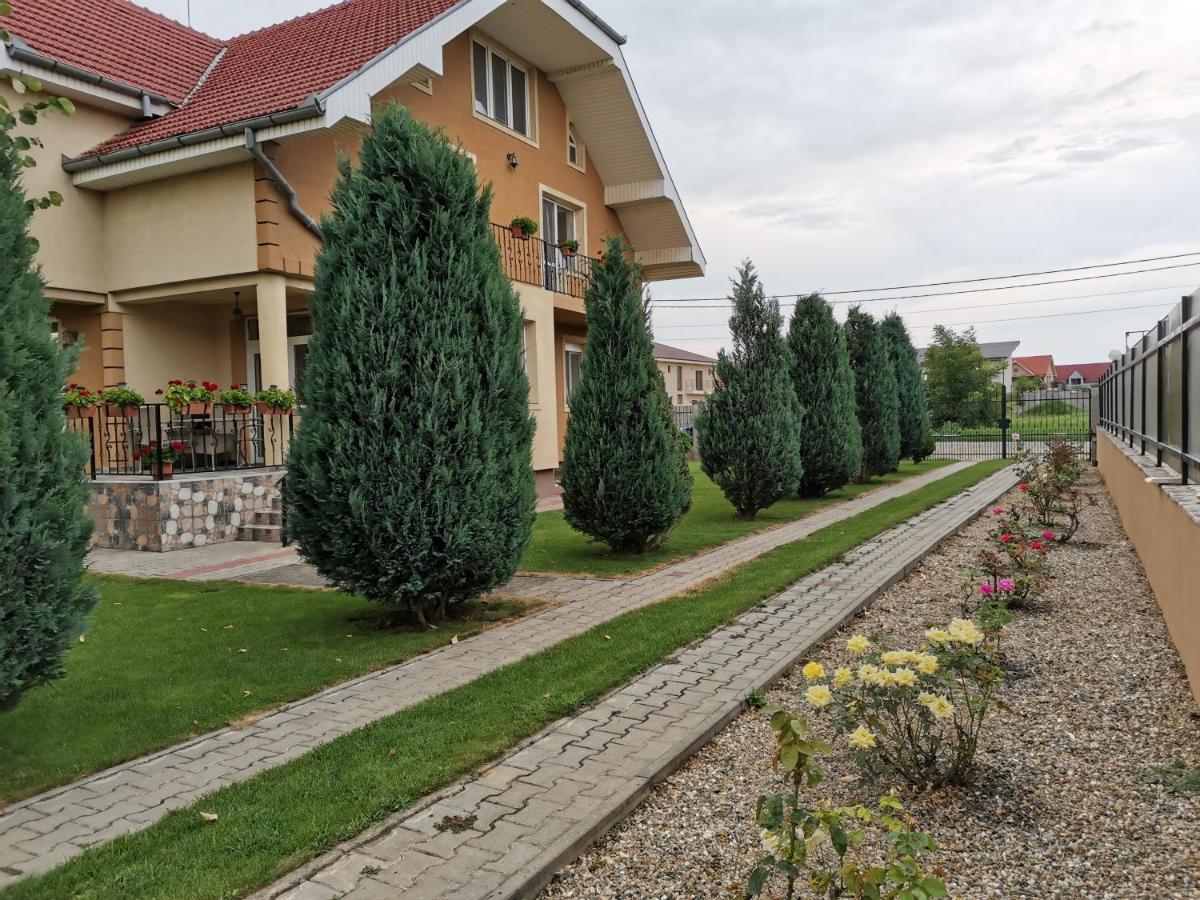 Casuta Cu Tei Villa Gran Varadino Esterno foto