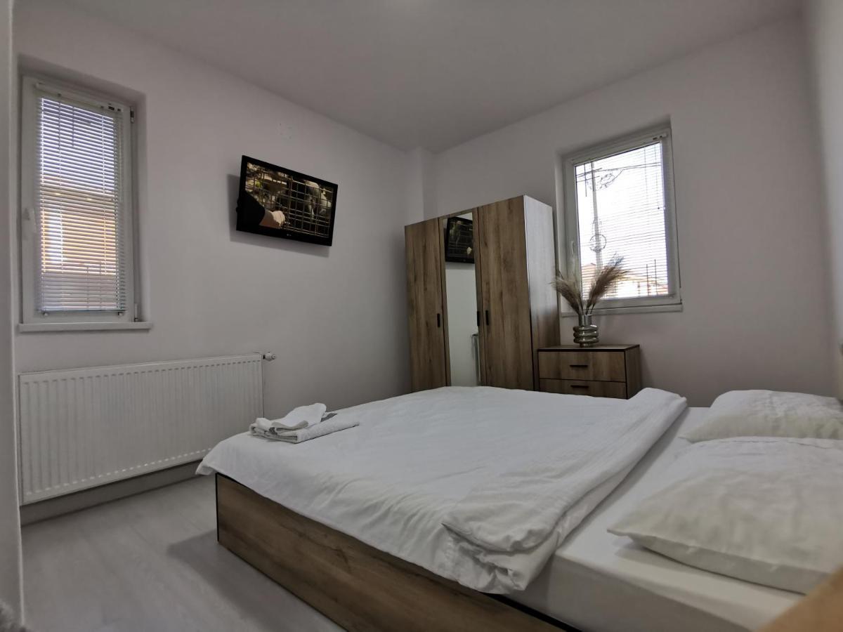 Casuta Cu Tei Villa Gran Varadino Esterno foto