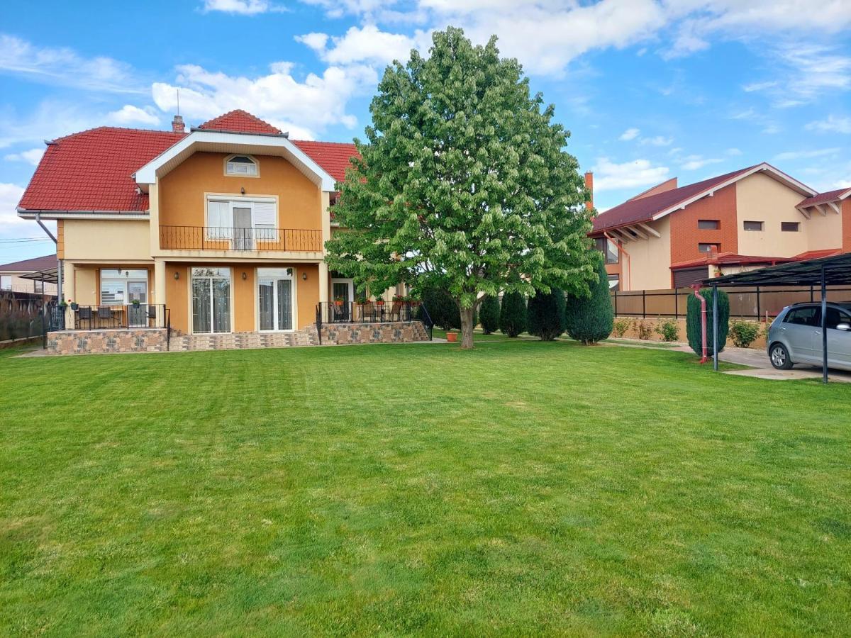 Casuta Cu Tei Villa Gran Varadino Esterno foto
