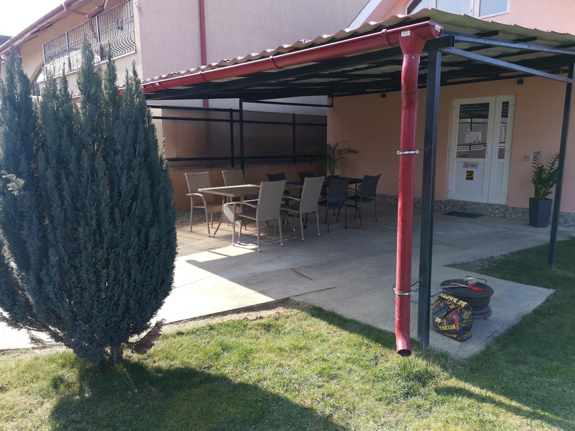 Casuta Cu Tei Villa Gran Varadino Camera foto
